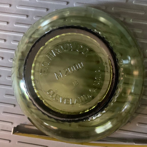 Green Glass Bowl .E O BRODY .. VINTAGE - Picture 8 of 8
